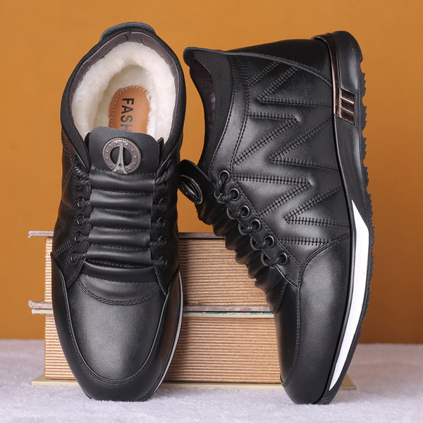 Ανδρικά χειμερινά παπούτσια από έκο δέρμα με μεταλλικό στοιχείο