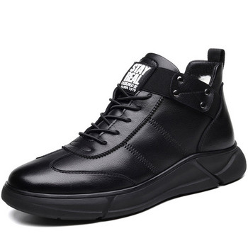 Зимни обувки с подплата в черен цвят
