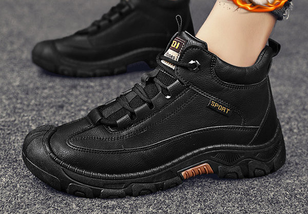 Мъжки зимни туристически обувки от еко кожа с връзки 