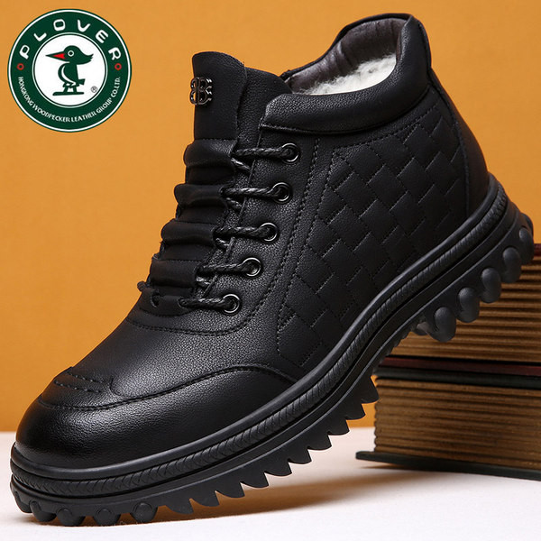 Ανδρικές μπότες από οικολογικό δέρμα με τραχιά σόλα