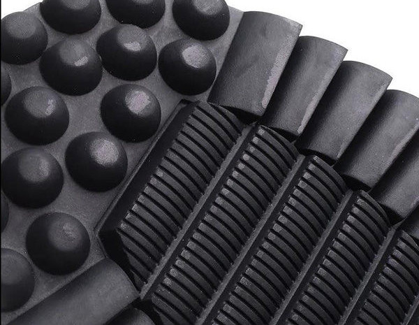 Ανδρικά χειμωνιάτικα μποτάκια με φερμουάρ και ζεστή φόδρα