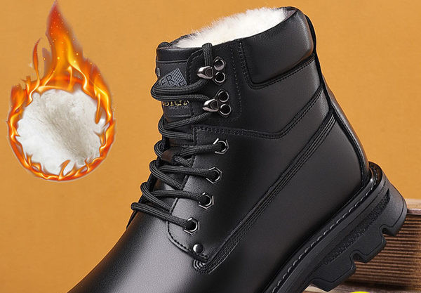 Ανδρικές χειμερινές μπότες με μαλακή φόδρα και τραχιά σόλα
