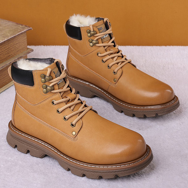 Ανδρικές χειμερινές μπότες με μαλακή φόδρα και τραχιά σόλα