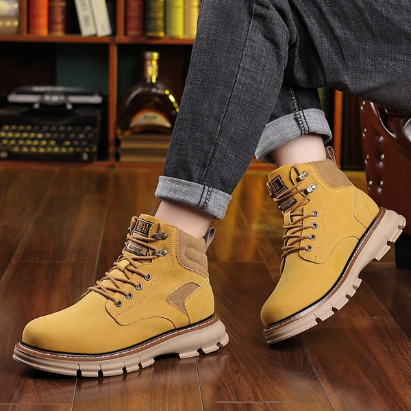 Ανδρικά μποτάκια με φόδρα και κορδόνια