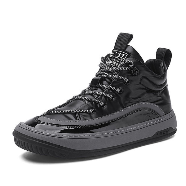 Μοντέρνα ανδρικά χειμωνιάτικα παπούτσια με επίπεδη σόλα και κορδόνια