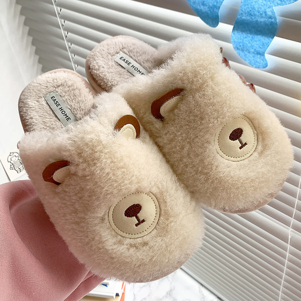 Ежедневни пухени чехли с 3D елемент