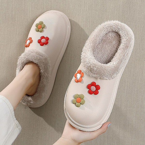 Нов модел пантофи с 3D цветя