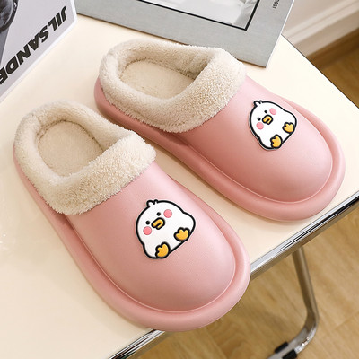 Домашни чехли с апликация