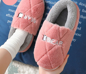 Дамски пухени пантофи - няколко модела