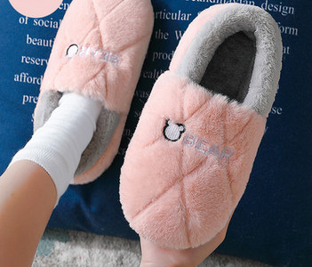 Дамски пухени пантофи - няколко модела