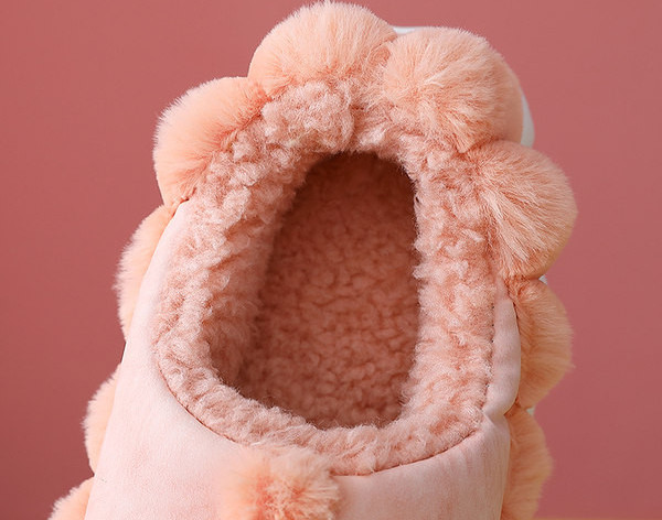 Дамски пухени пантофи - няколко модела