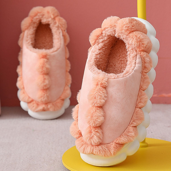 Дамски пухени пантофи - няколко модела