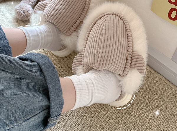 Naminės šlepetės iš velveto ir pūkų