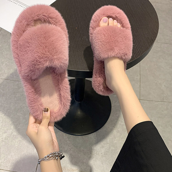 Пухени домашни чехли - два модела