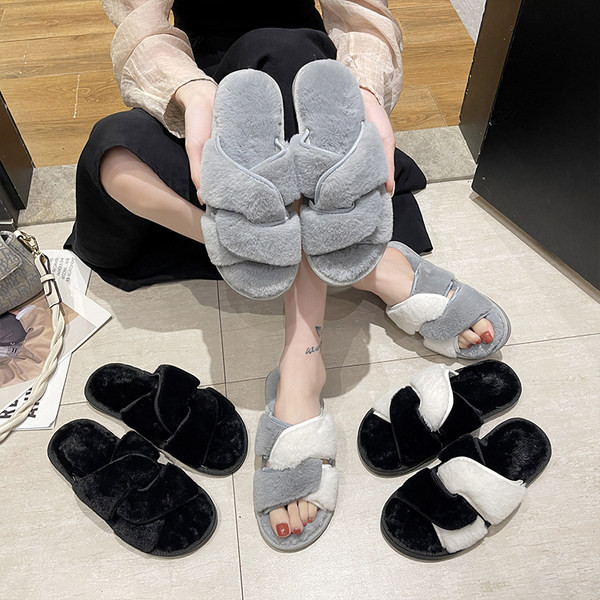 Ежедневни дамски пухени чехли 