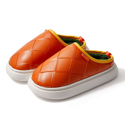 Дамски кожени пантофи с топла подплата