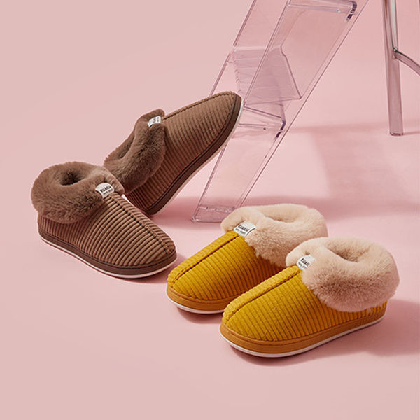 Текстилни домашни пантофи с подплата от еко косъм