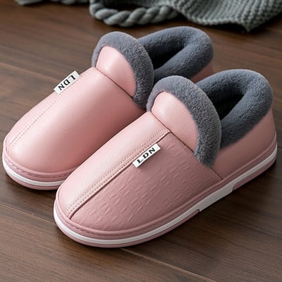 Дамски кожени пантофи с пухена подплата