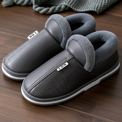 Дамски кожени пантофи с пухена подплата