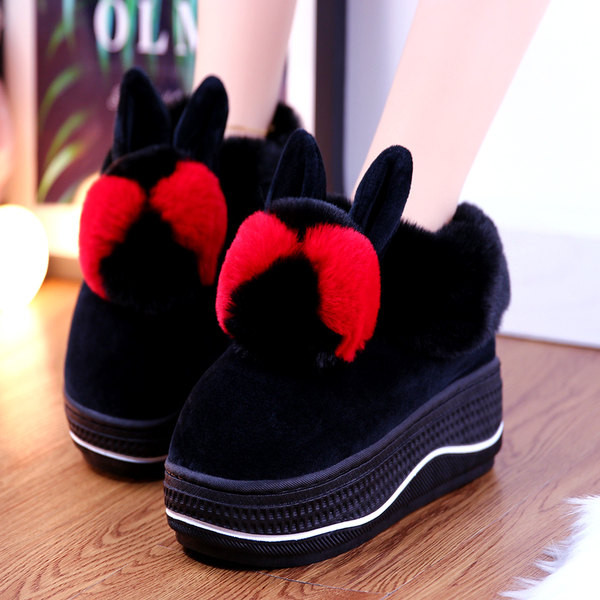 Дамски домашни пантофи с висока платформа и 3D декорация