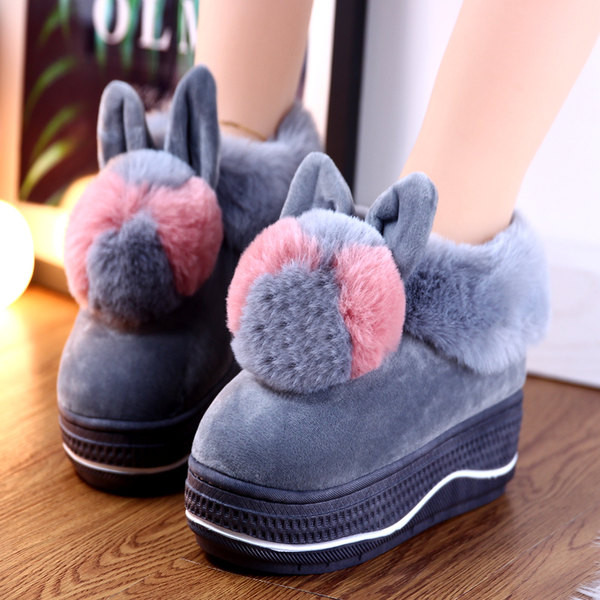 Дамски домашни пантофи с висока платформа и 3D декорация