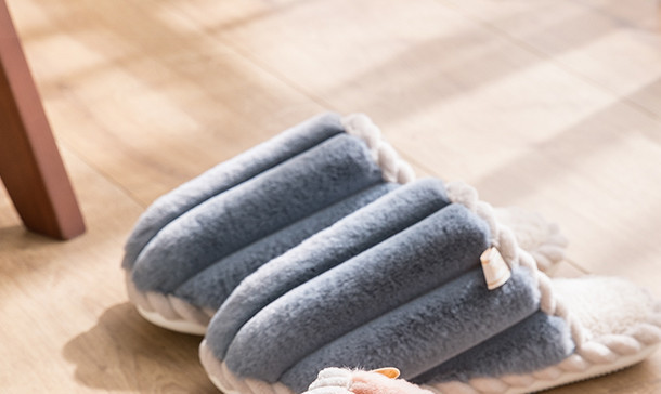 Пухени домашни пантофи с топла подплата