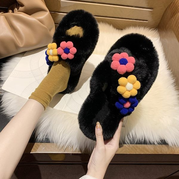 Пухени чехли с 3D цветя