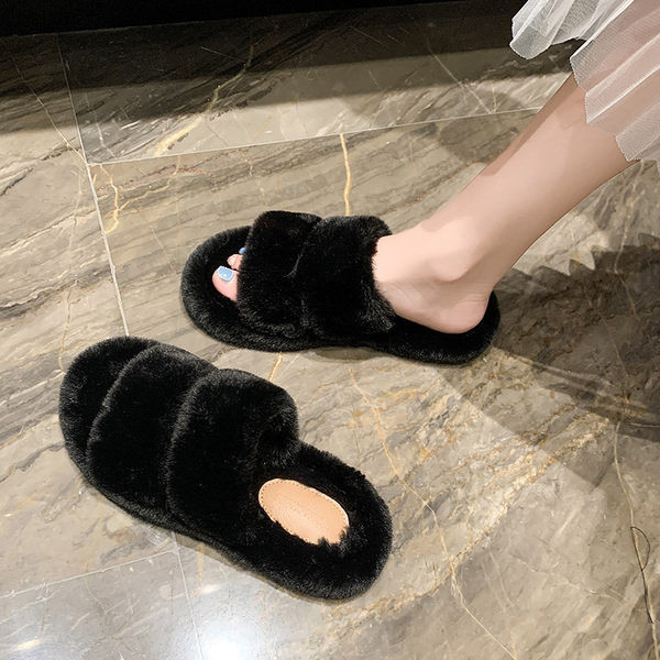 Пухкави дамски чехли в четири цвята