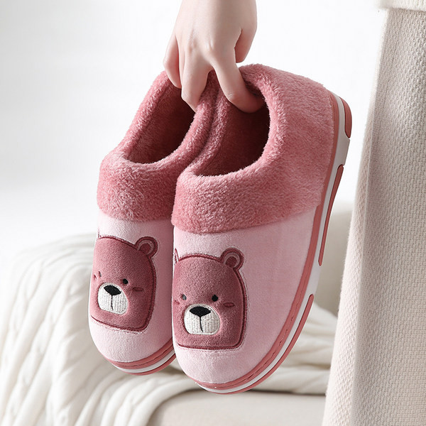 Зимни дамски пантофи с бродерия мече