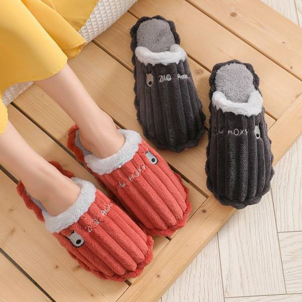 Домашни чехли подходящи за мъже и жени