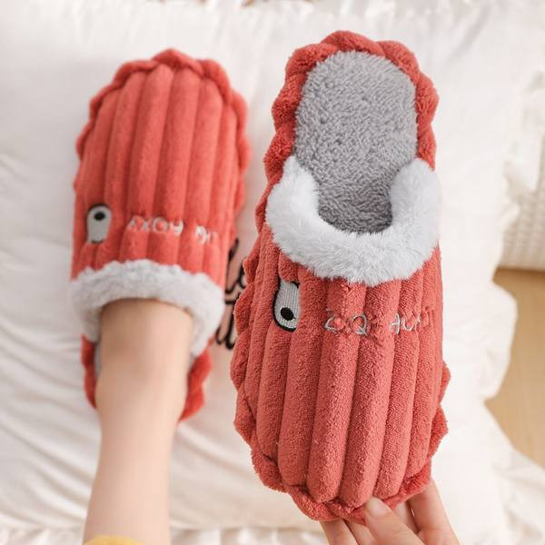 Домашни чехли подходящи за мъже и жени