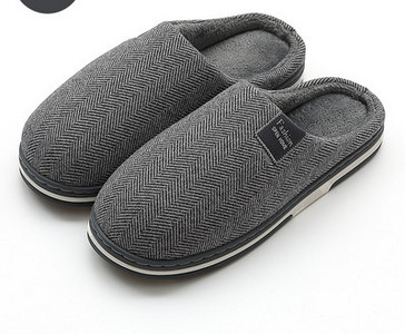 Дамски домашни чехли с емблема