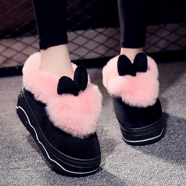 Топли дамски пантофи с пух в четири цвята