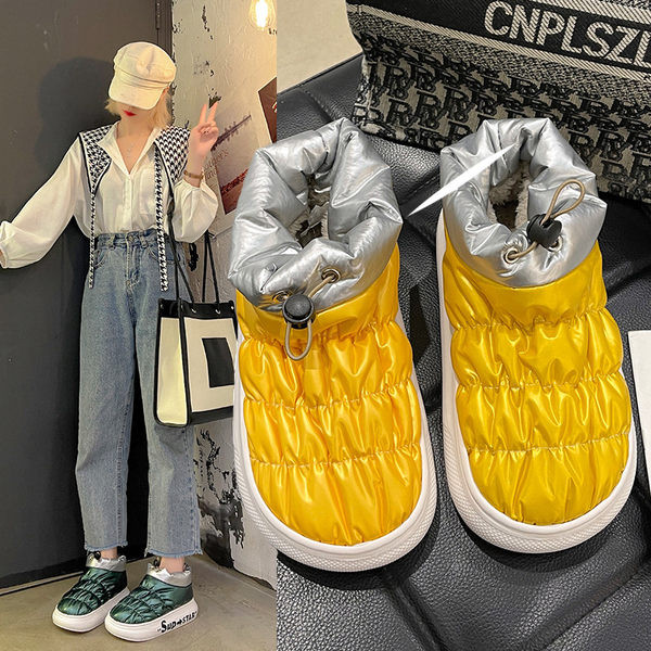 Дамски домашни пантофи с надпис и връзки