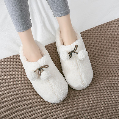 Нов модел пухени пантофи с помпони -няколко цвята