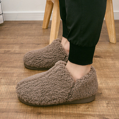 Нов модел пухени пантофи с помпони -няколко цвята