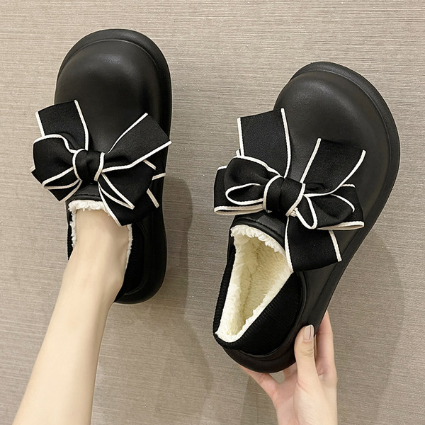 Домашни пантофи с пухена подплата и панделка