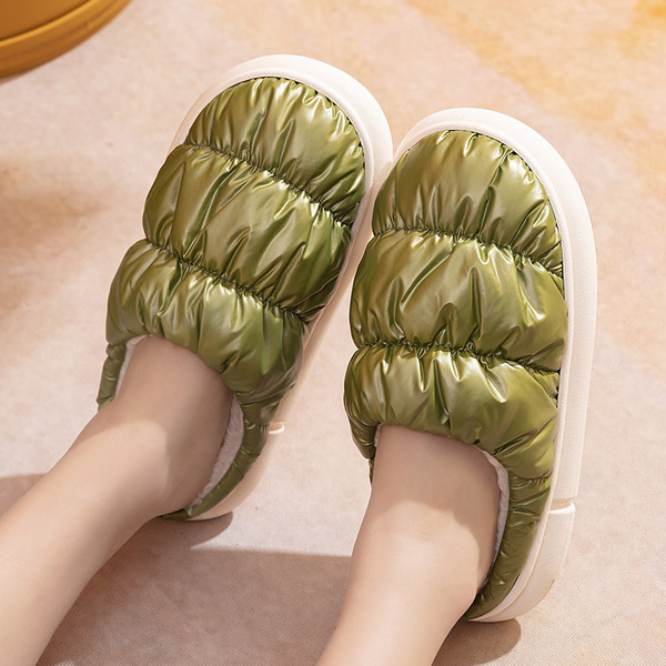 Дамски затворени домашни чехли с топла подплата 