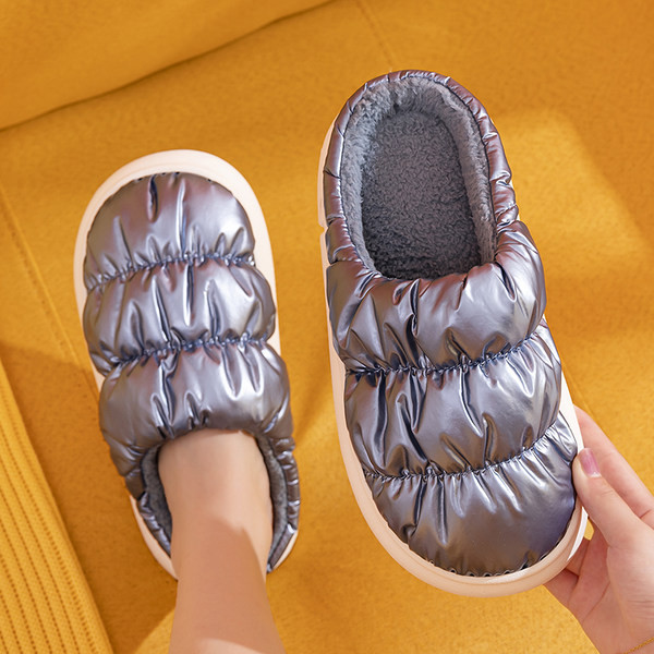 Дамски затворени домашни чехли с топла подплата 