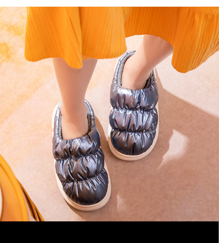 Дамски затворени домашни чехли с топла подплата 