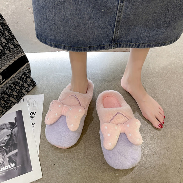 Дамски домашни пантофи с 3D елементи