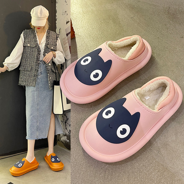 Дамски пантофи с топла подплата и 3D декорация