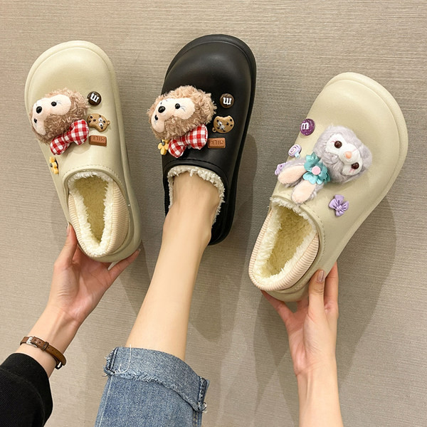 Дамски гумени пантофи с 3D декорация и топла подплата 