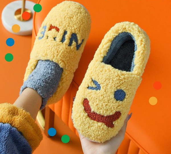 Дамски топли пантофи с апликация - няколко цвята