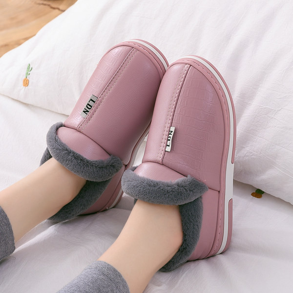 Дамски пантофи с топла подплата от еко кожа 