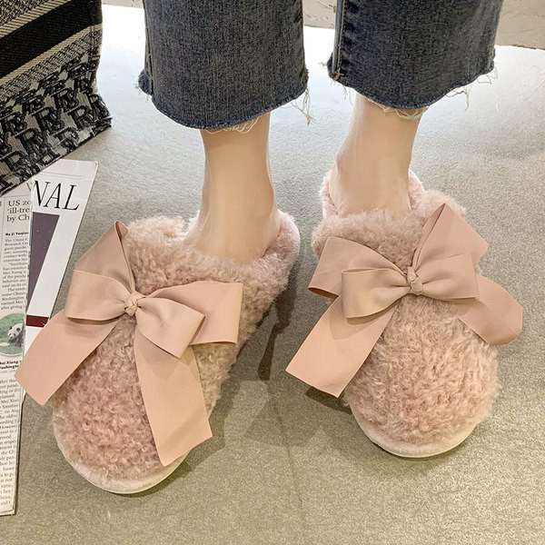 Дамски пухени чехли д цветна панделка