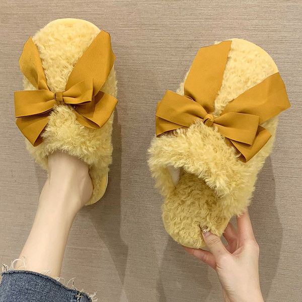 Дамски пухени чехли д цветна панделка