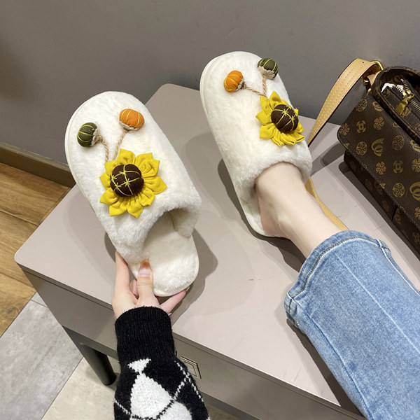 Модерни дамски домашни чехли с апликация