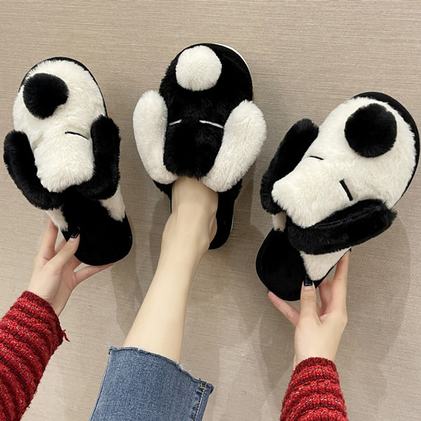 Домашни пантофи в черен и бял цвят 