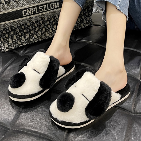 Домашни пантофи в черен и бял цвят 